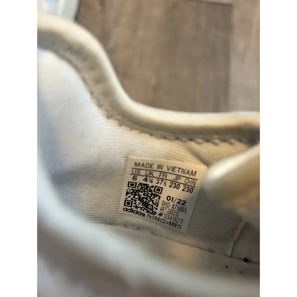 Adidas Wmns NMD_R1 'Cloud White' Sneakers